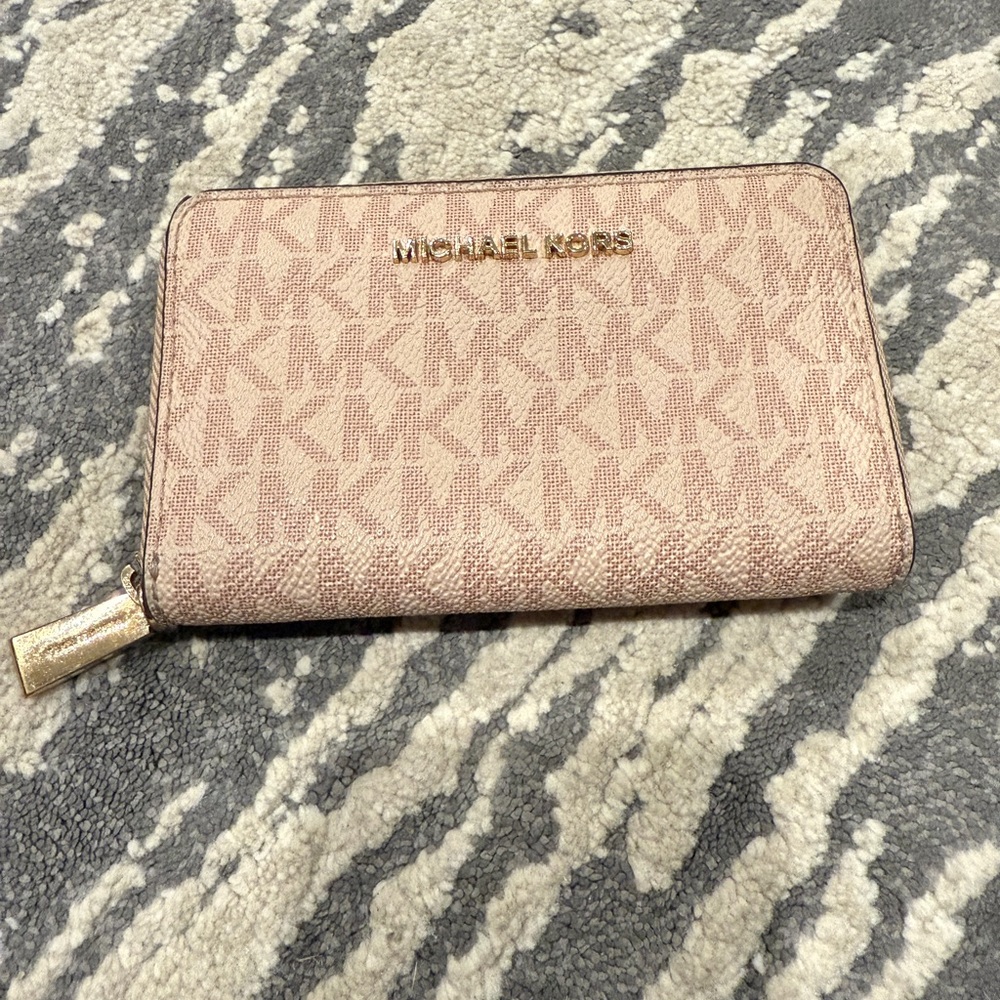 Michael Kors Blush Monogram Wallet